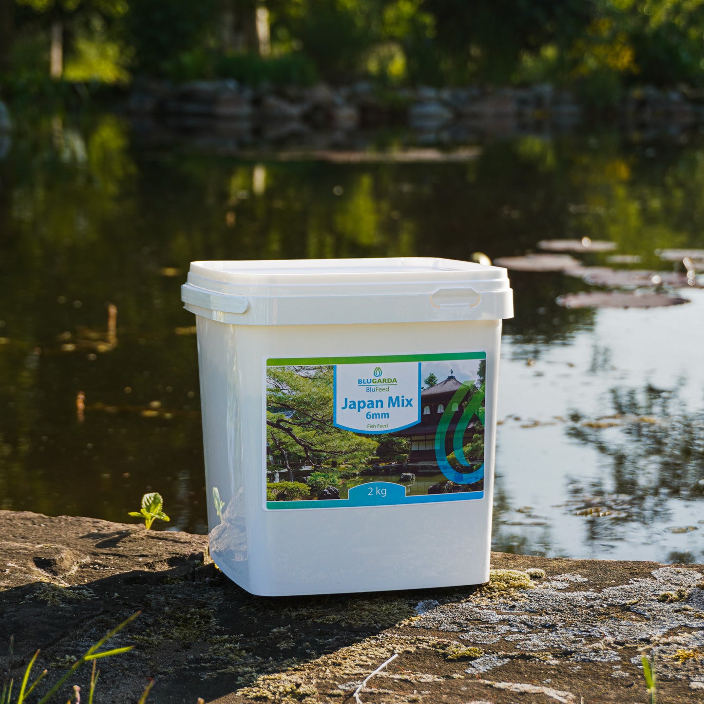 BluFeed – Premium Japan Mix – Koi – Fischfutter Teich – 6 mm – 2 kg